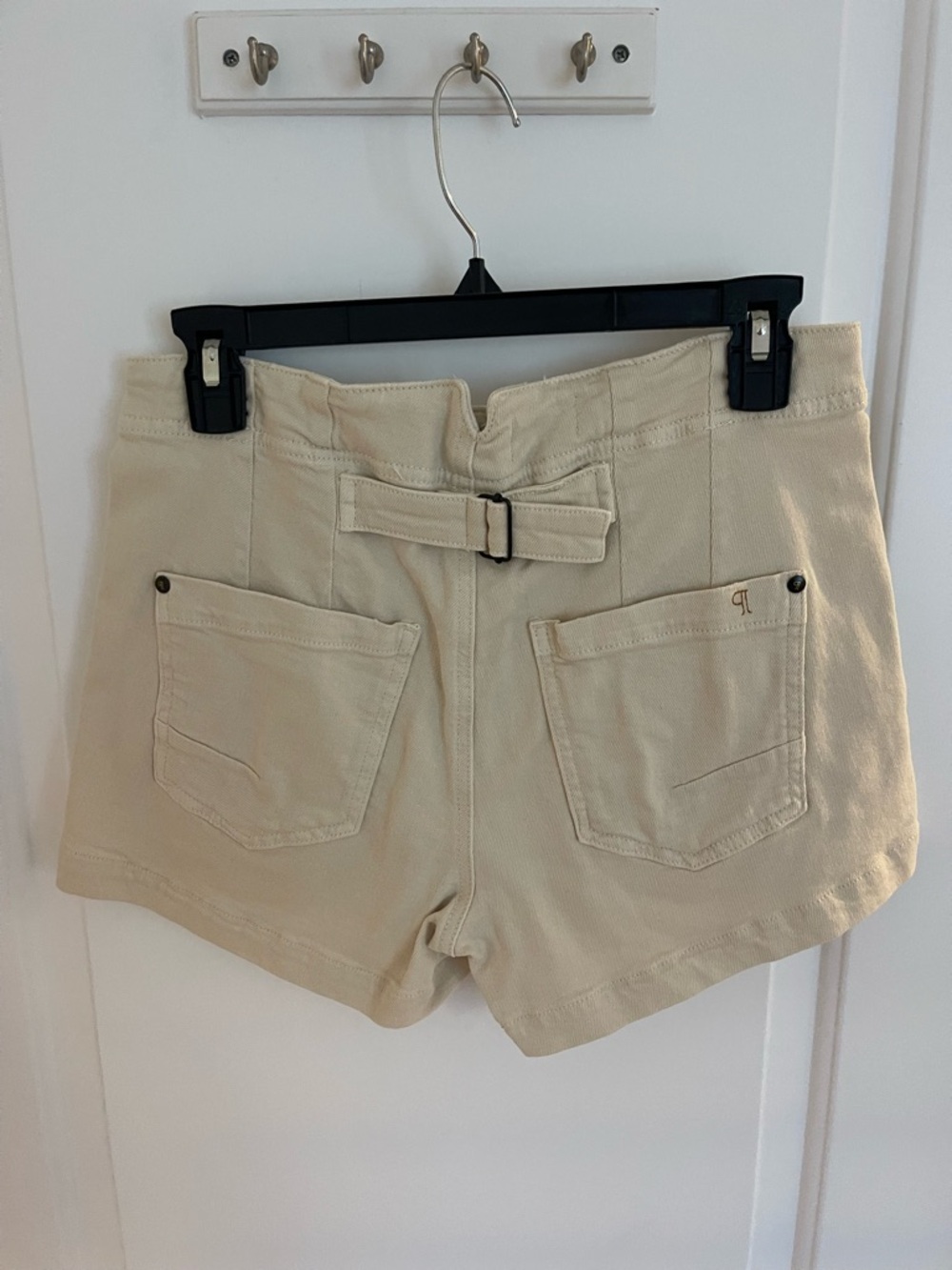 Pilcro High-Waist Utility Shorts in Cream - Picture 6 of 7